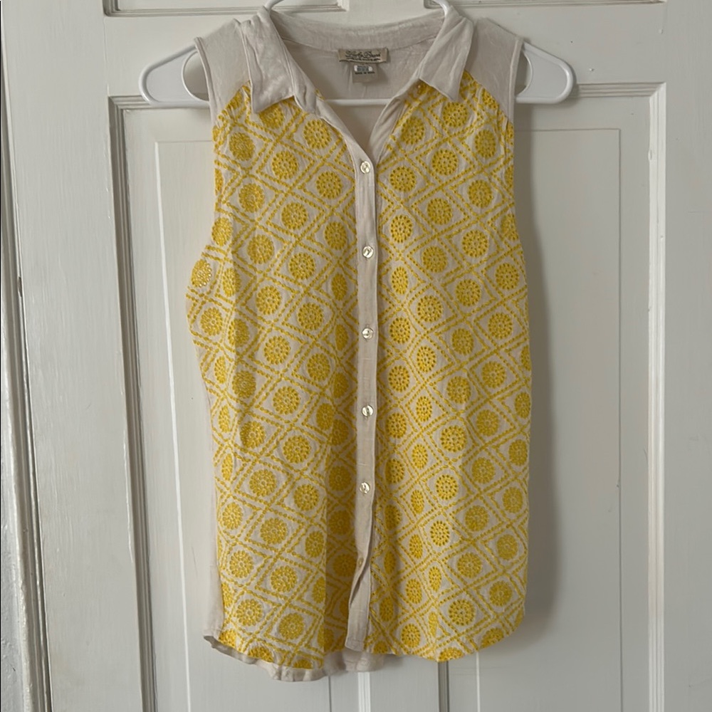 Lucky Brand Yellow and Cream Sleeveless Button-Down Top